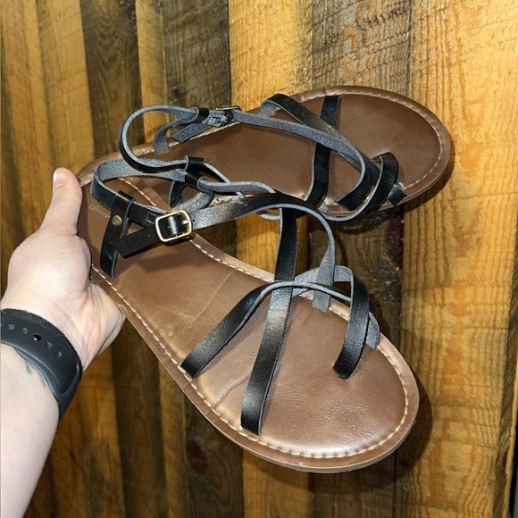 universal thread sandals - Picture 1 of 2